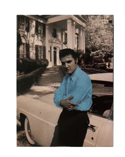 [E9017] Elvis Magnet - Blue Shirt With Car